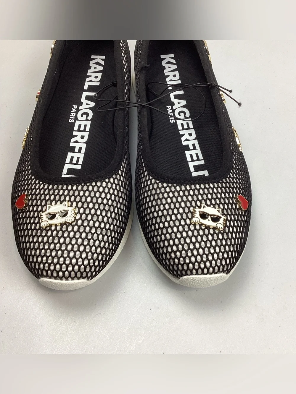Karl Lagerfeld Paris Maleia Mesh Ballet Flats Black White Charms Sz 8 KL268331 - Picture 2 of 9
